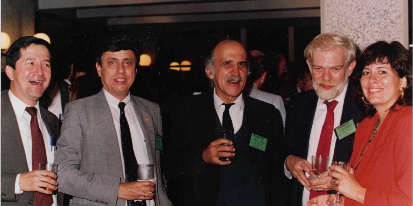 Imagen de Augusto Ángel Maya Imagen de Augusto Ángel Maya