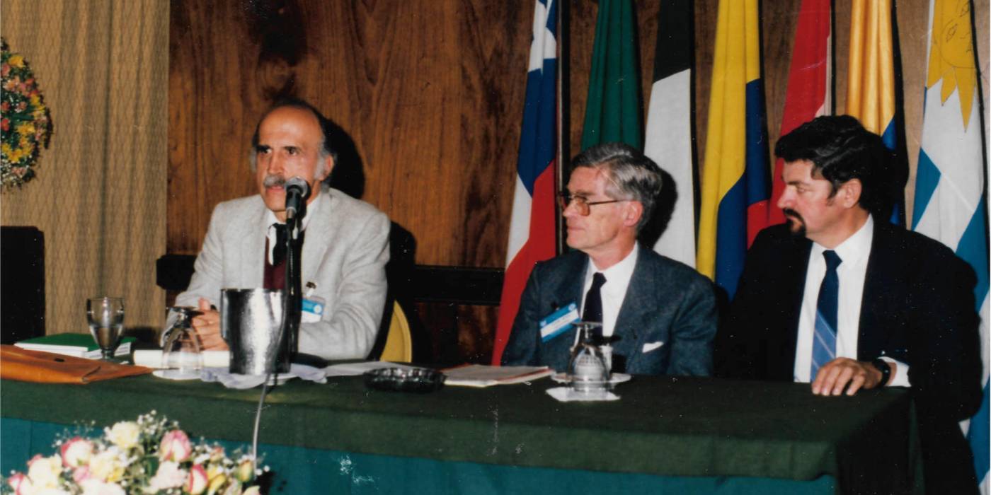 Imagen de Augusto Ángel Maya Imagen de Augusto Ángel Maya