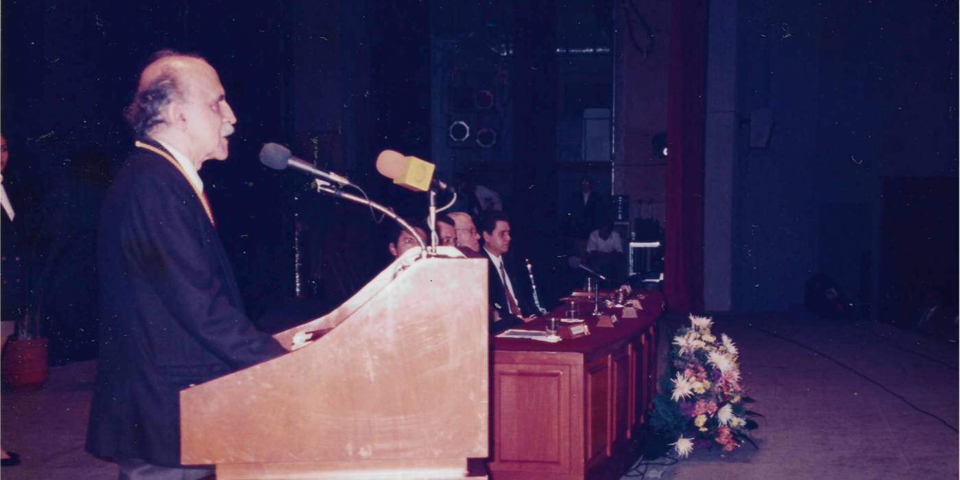 Imagen de Augusto Ángel Maya Imagen de Augusto Ángel Maya