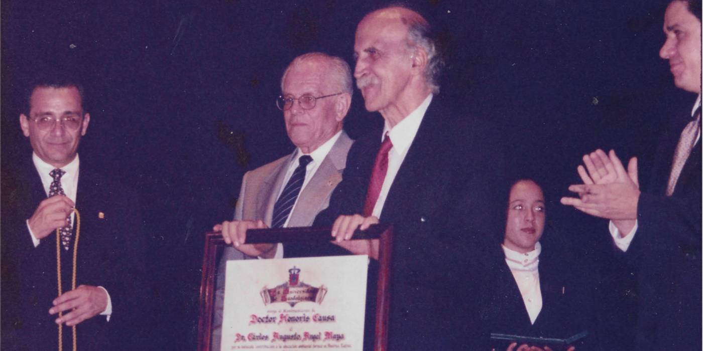 Imagen de Augusto Ángel Maya Imagen de Augusto Ángel Maya