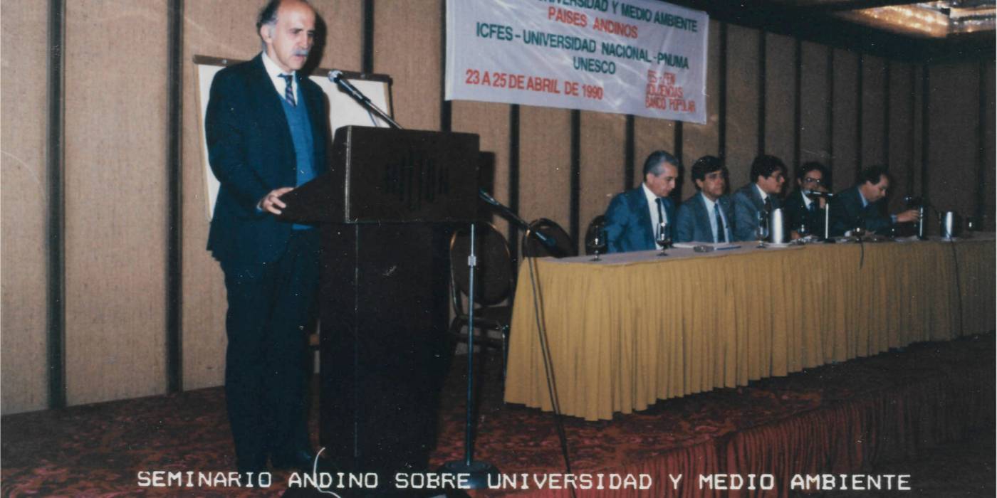 Imagen de Augusto Ángel Maya Imagen de Augusto Ángel Maya